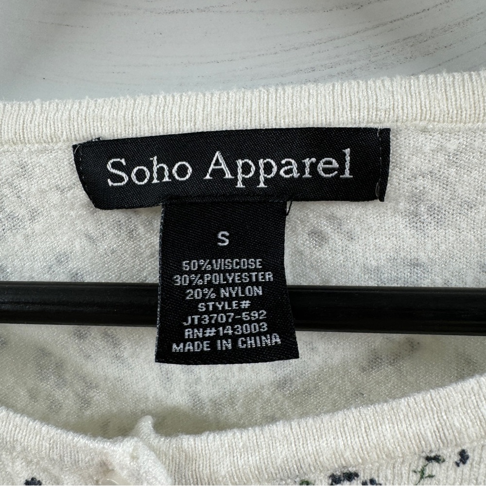 Soho Apparel Floral Button-Up Cardigan – Women’s S - Picture 4 of 5